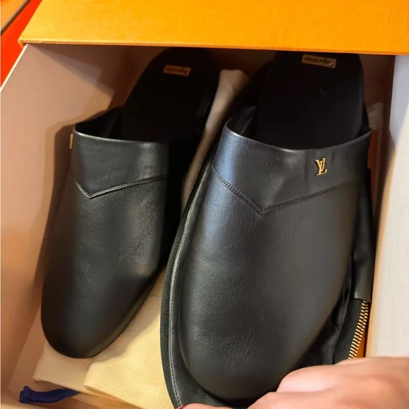 Supreme Black Leather Men display picture 2